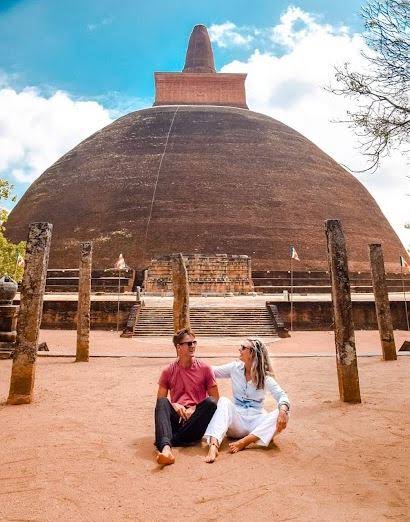 Ruwanwelisaya ancient white stupa in sacred Anuradhapura
