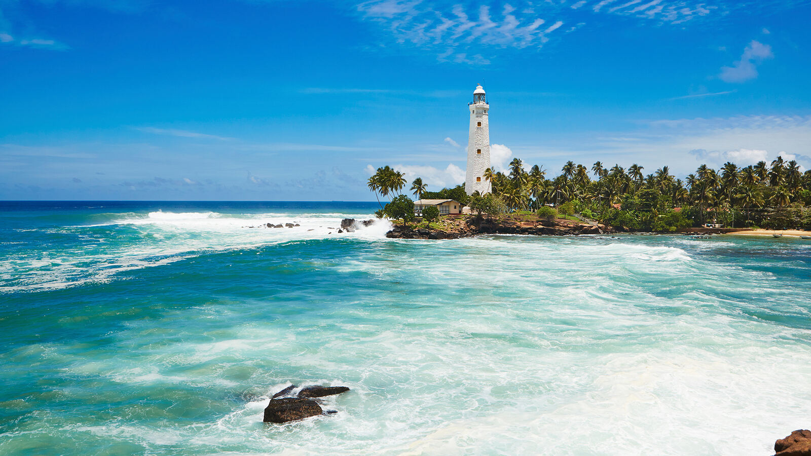 Galle Dutch Fort ramparts overlooking the Indian Ocean