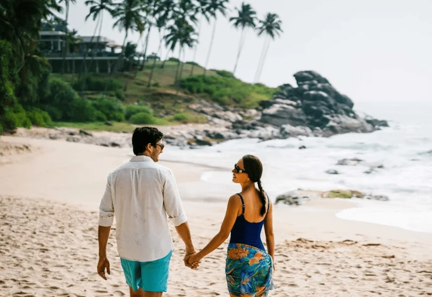 Dramatic blowhole Hummanaya and secluded cove bays in Tangalle